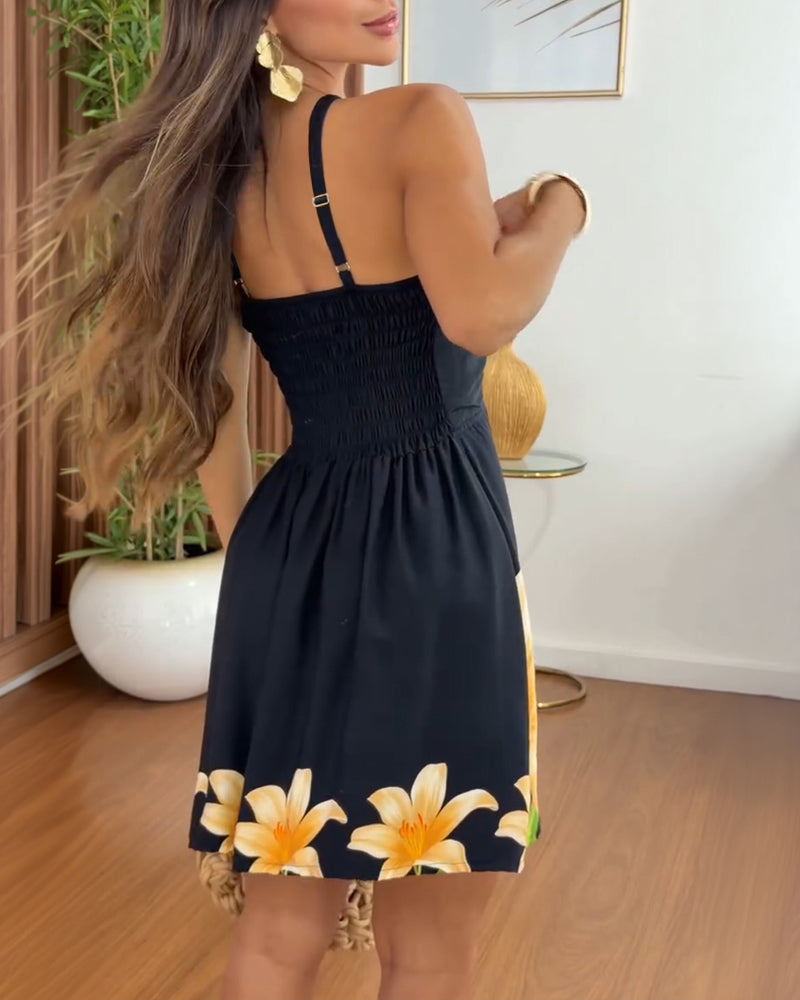 CHICME Women's Floral Print Halter Dress Criss-Cross Hollow-out Mini Dress Shirred Back High Waist A-Line Sundress