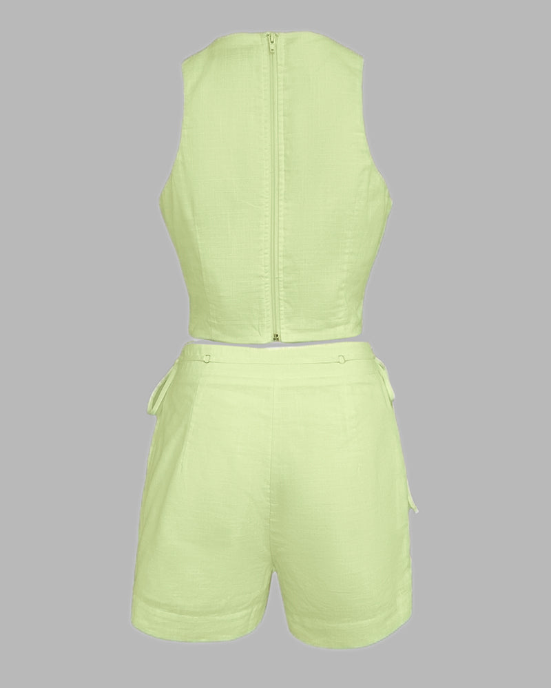 2 Pieces Outfit Button Decor Sleeveless Hollow-out Front Zipper Back Crop Top and Casual Elastic Back Waist Tie Side Shorts Set