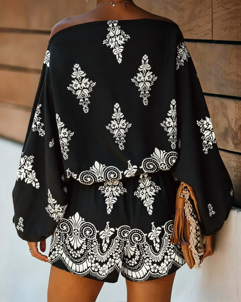 Women's Vintage Print Two-Piece Set Off-Shoulder Batwing Sleeve Top and High-Waisted Shorts Casual Vacation Set