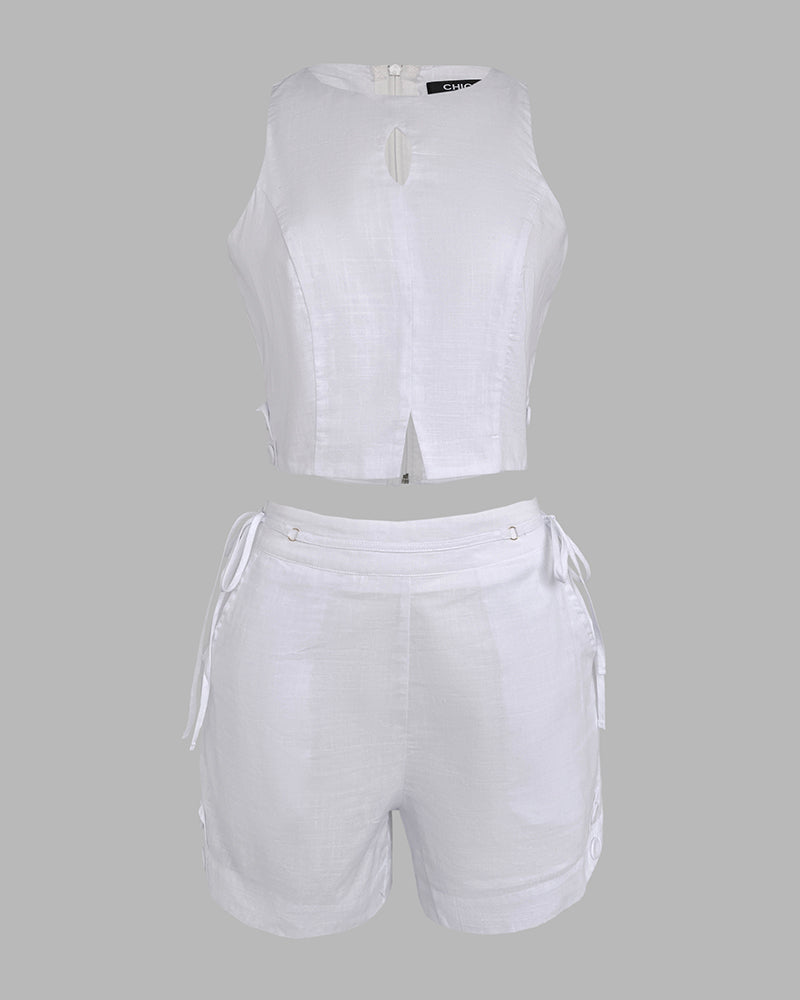 2 Pieces Outfit Button Decor Sleeveless Hollow-out Front Zipper Back Crop Top and Casual Elastic Back Waist Tie Side Shorts Set