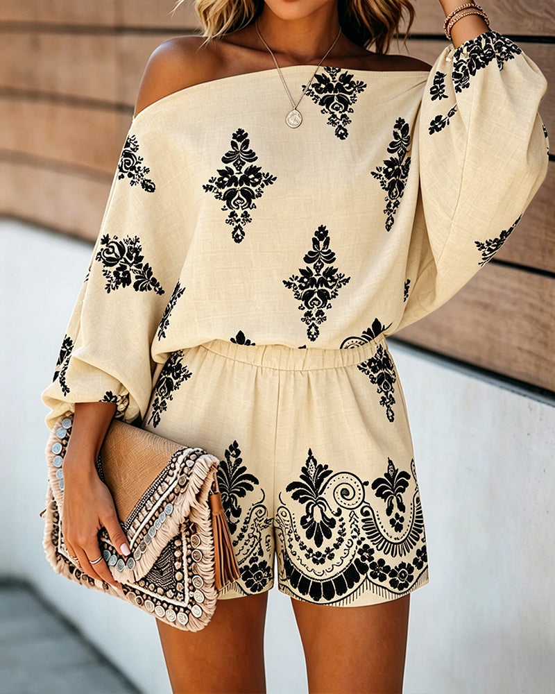 Women's Vintage Print Two-Piece Set Off-Shoulder Batwing Sleeve Top and High-Waisted Shorts Casual Vacation Set