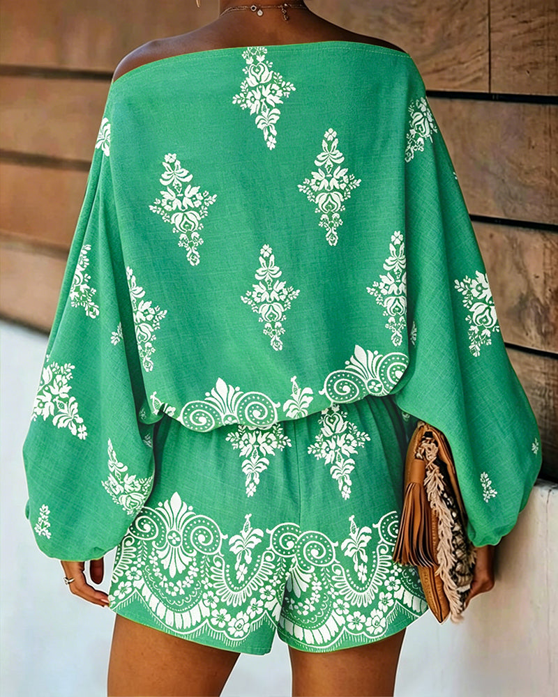 Women's Vintage Print Two-Piece Set Off-Shoulder Batwing Sleeve Top and High-Waisted Shorts Casual Vacation Set
